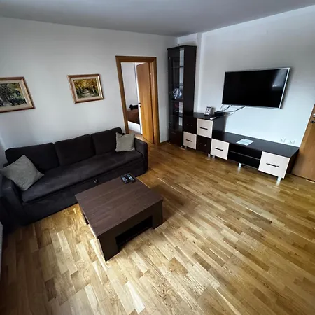 Old Town 33 * 塞拉耶佛